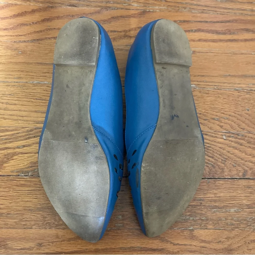 4/$10 - Restricted Laser Cutout Flats - Blue